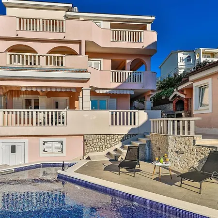 Apartment Beautiful In With House Sea View Razanj